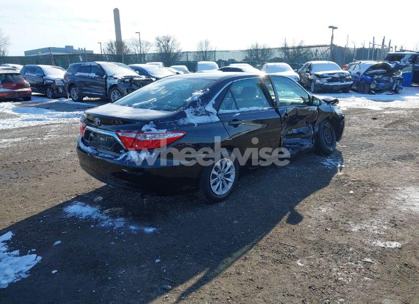 Photo 4 of 2017 Toyota Camry LE (VIN 4T1BF1FK3HU717532)