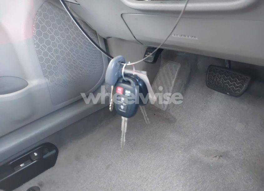 Photo 11 of 2017 Toyota Camry LE (VIN 4T1BF1FK3HU734718)