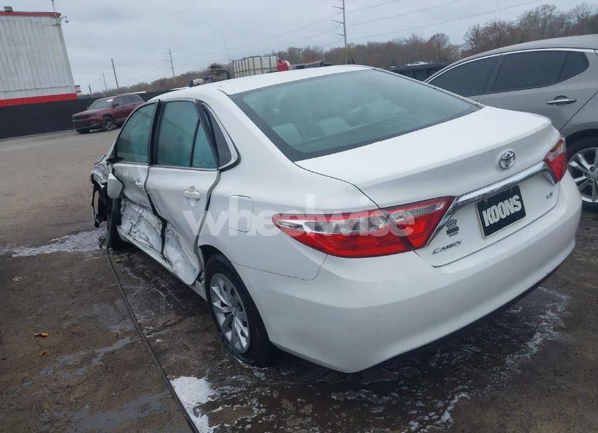 Photo 3 of 2017 Toyota Camry LE (VIN 4T1BF1FK3HU734718)