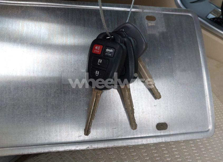 Photo 11 of 2017 Toyota Camry LE (VIN 4T1BF1FK3HU744567)