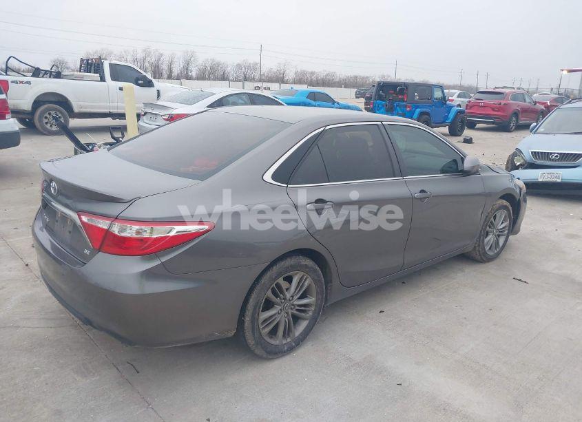 Photo 4 of 2017 Toyota Camry SE (VIN 4T1BF1FK3HU792408)