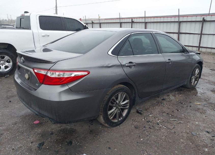 Photo 4 of 2017 Toyota Camry SE (VIN 4T1BF1FK3HU802368)