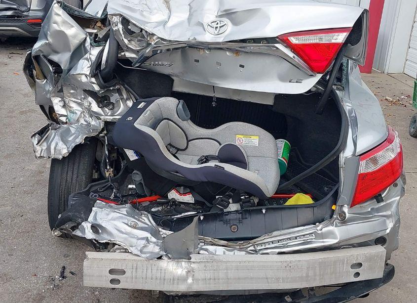 Photo 16 of 2017 Toyota Camry LE (VIN 4T1BF1FK3HU804864)