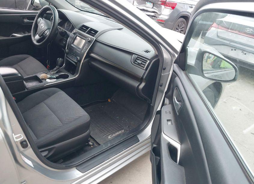 Photo 5 of 2017 Toyota Camry LE (VIN 4T1BF1FK3HU804864)