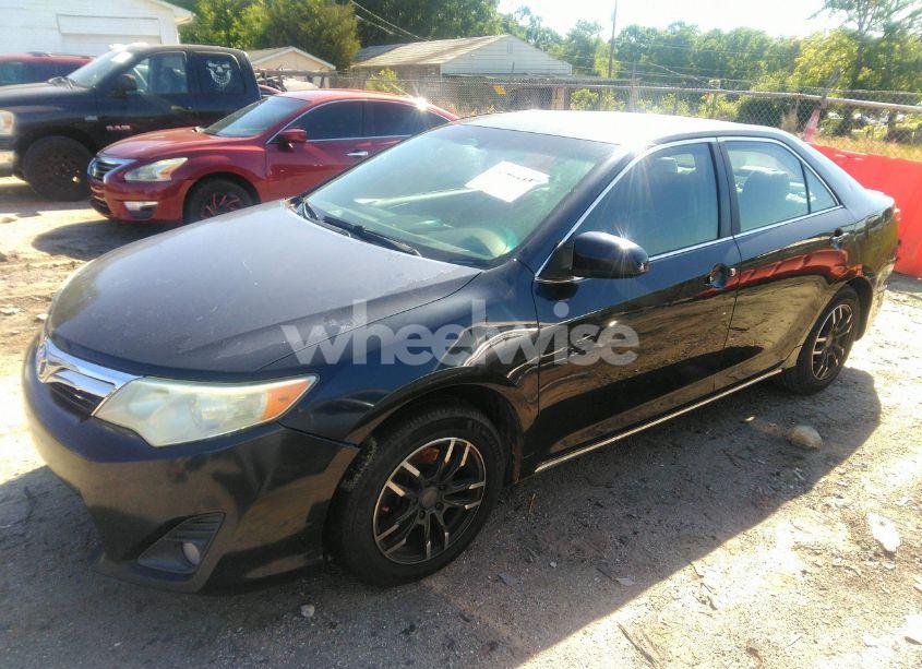 Photo 2 of 2012 Toyota Camry LE (VIN 4T1BF1FK4CU002252)