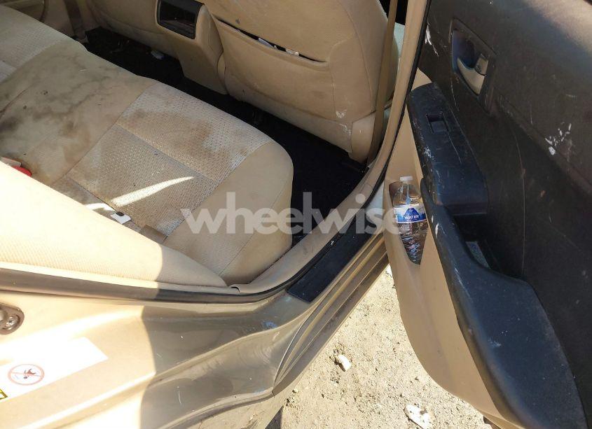 Photo 8 of 2012 Toyota Camry LE (VIN 4T1BF1FK4CU035509)