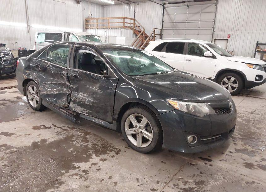 2012 Toyota Camry SE (VIN 4T1BF1FK4CU052598) main photo
