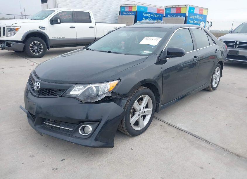 Photo 2 of 2012 Toyota Camry SE (VIN 4T1BF1FK4CU054092)