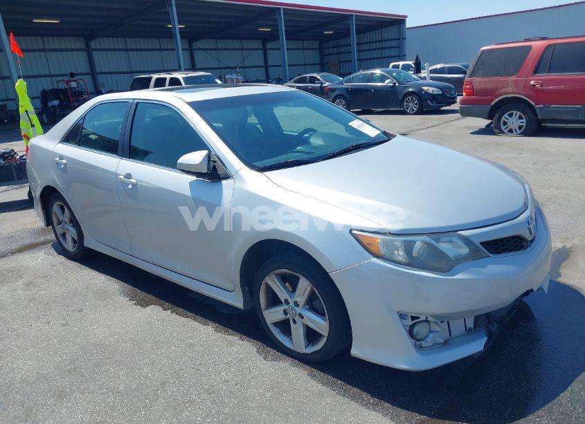 2012 Toyota Camry SE (VIN 4T1BF1FK4CU061477) main photo
