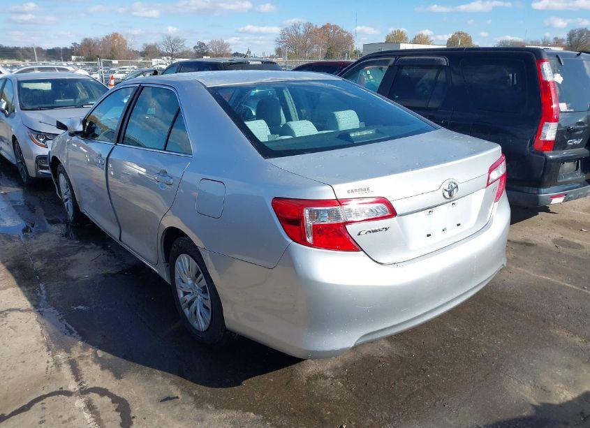 Photo 3 of 2012 Toyota Camry LE (VIN 4T1BF1FK4CU062161)