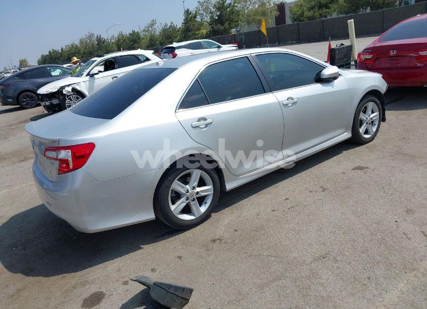 Photo 4 of 2012 Toyota Camry SE (VIN 4T1BF1FK4CU068588)