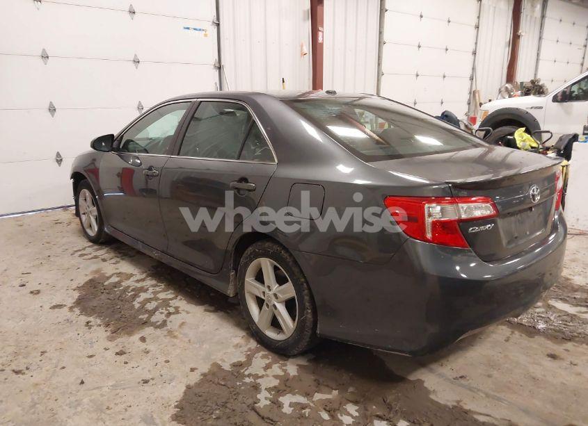 Photo 3 of 2012 Toyota Camry SE (VIN 4T1BF1FK4CU096326)