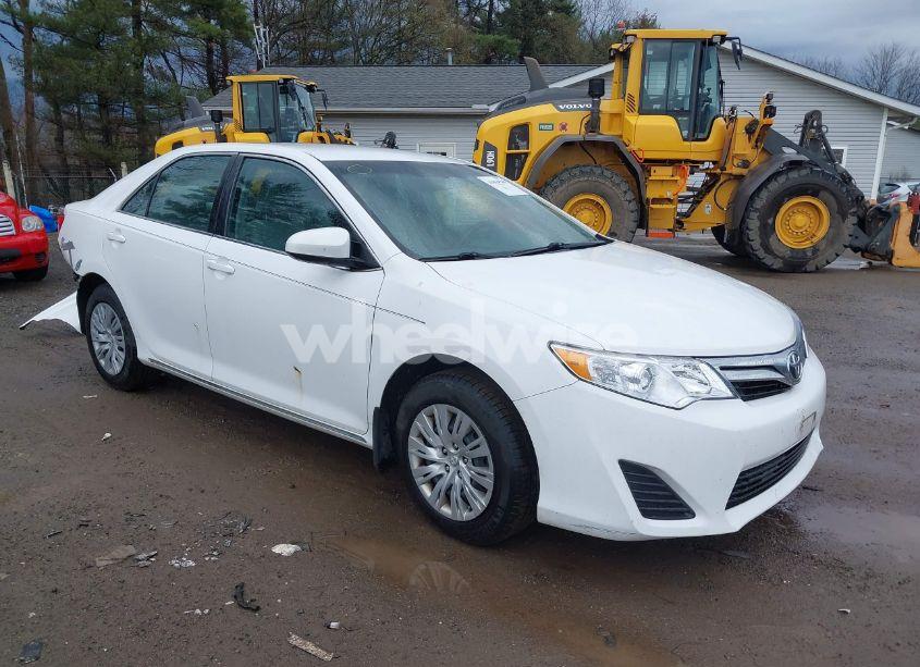2012 Toyota Camry LE (VIN 4T1BF1FK4CU106269) main photo