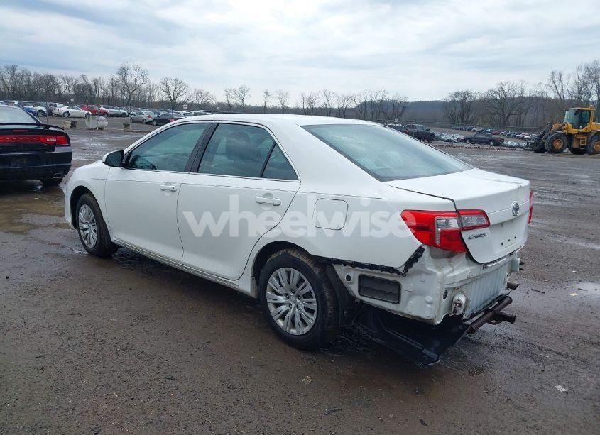 Photo 3 of 2012 Toyota Camry LE (VIN 4T1BF1FK4CU106269)