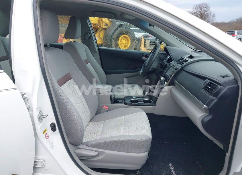 Photo 5 of 2012 Toyota Camry LE (VIN 4T1BF1FK4CU106269)