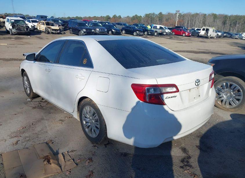 Photo 3 of 2012 Toyota Camry LE (VIN 4T1BF1FK4CU113481)