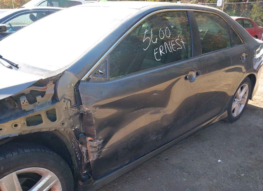 Photo 18 of 2012 Toyota Camry SE (VIN 4T1BF1FK4CU117093)