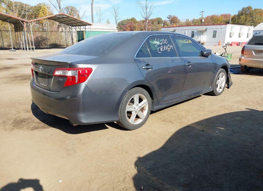 Photo 4 of 2012 Toyota Camry SE (VIN 4T1BF1FK4CU117093)