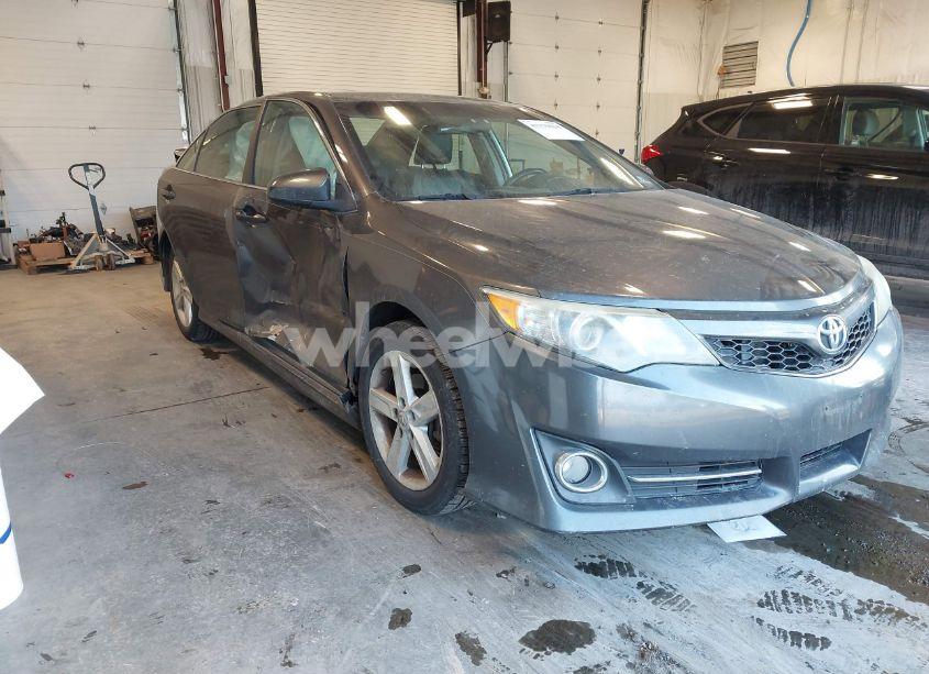 2012 Toyota Camry SE (VIN 4T1BF1FK4CU122018) main photo