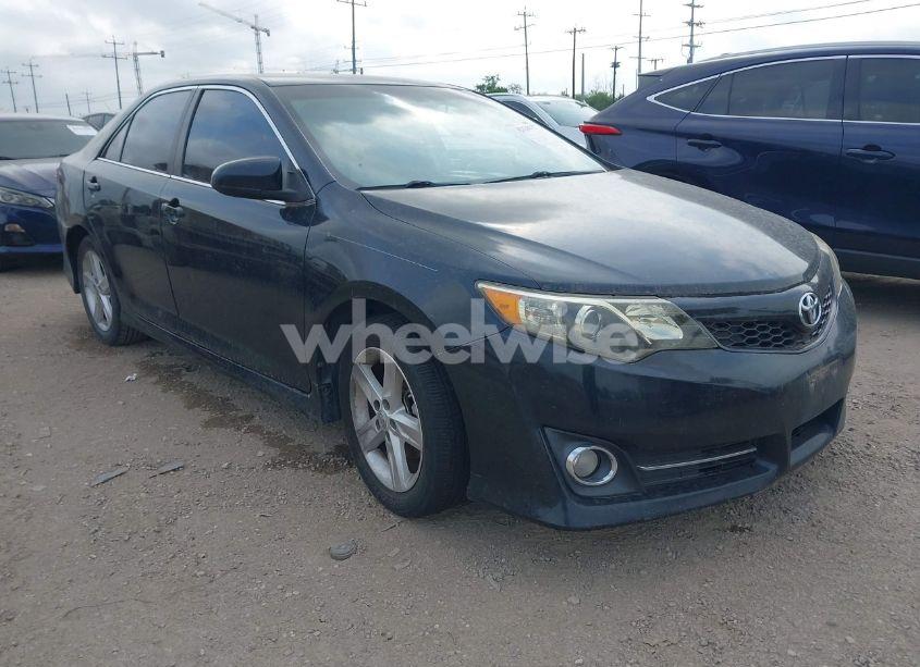 2012 Toyota Camry SE (VIN 4T1BF1FK4CU174104) main photo