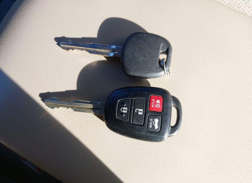 Photo 11 of 2012 Toyota Camry LE (VIN 4T1BF1FK4CU195390)