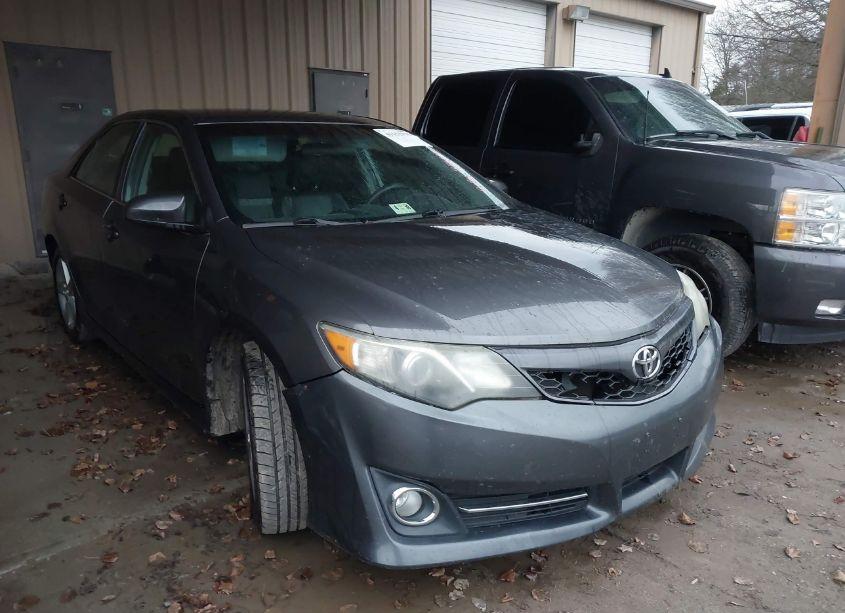 2012 Toyota Camry SE (VIN 4T1BF1FK4CU203004) main photo