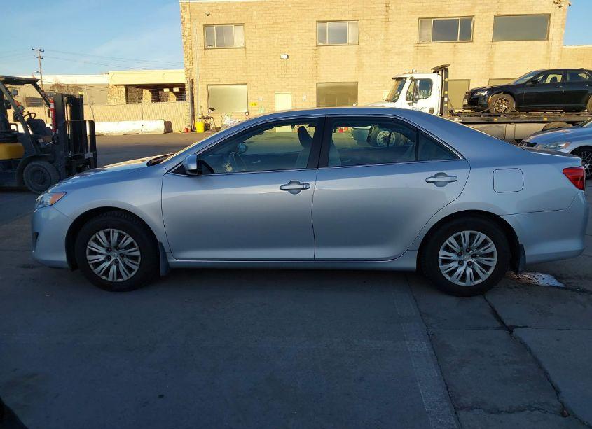 Photo 15 of 2012 Toyota Camry L (VIN 4T1BF1FK4CU500211)