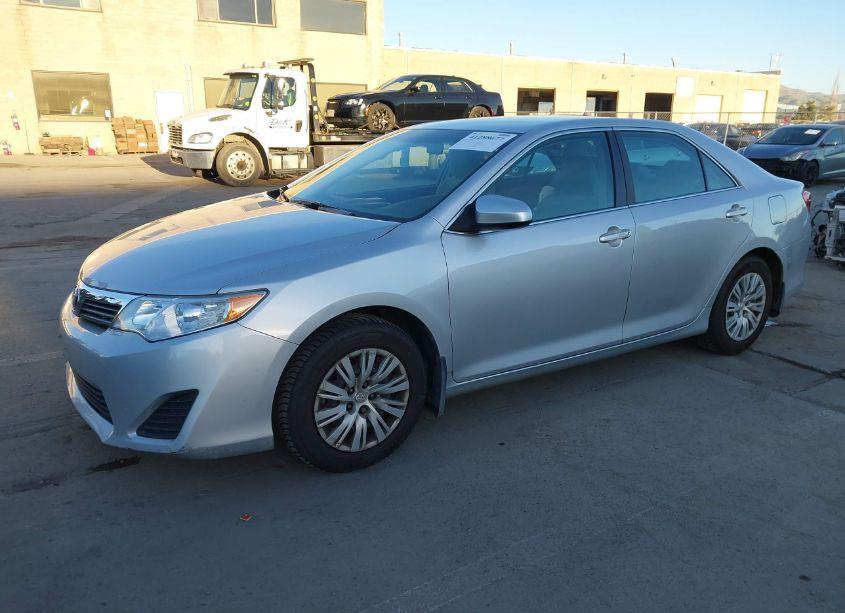 Photo 2 of 2012 Toyota Camry L (VIN 4T1BF1FK4CU500211)