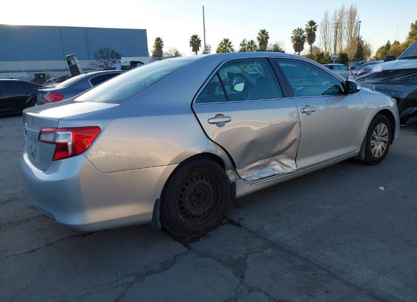 Photo 4 of 2012 Toyota Camry L (VIN 4T1BF1FK4CU500211)