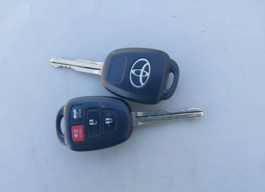 Photo 11 of 2012 Toyota Camry SE (VIN 4T1BF1FK4CU502752)