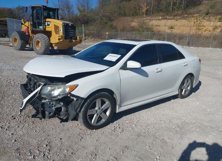 Photo 2 of 2012 Toyota Camry SE (VIN 4T1BF1FK4CU502752)
