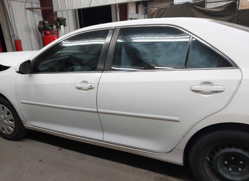 Photo 14 of 2012 Toyota Camry L (VIN 4T1BF1FK4CU527165)