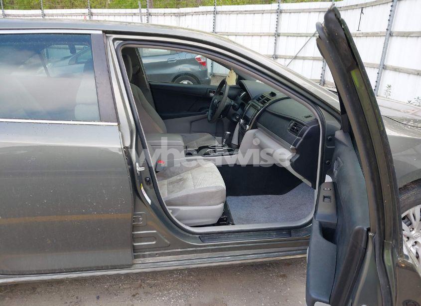 Photo 5 of 2012 Toyota Camry LE (VIN 4T1BF1FK4CU530650)