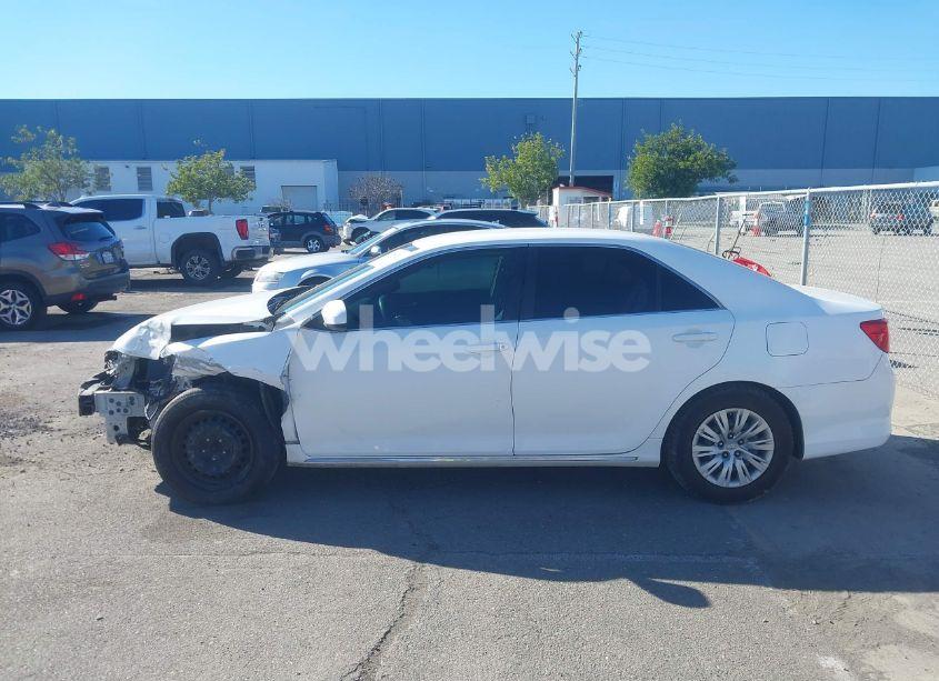 Photo 15 of 2012 Toyota Camry LE (VIN 4T1BF1FK4CU547559)