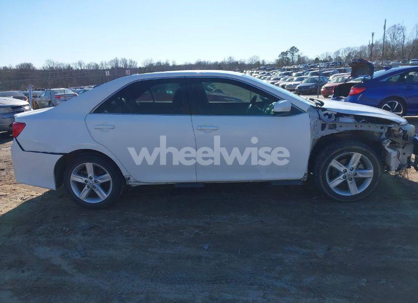 Photo 14 of 2012 Toyota Camry SE (VIN 4T1BF1FK4CU589701)