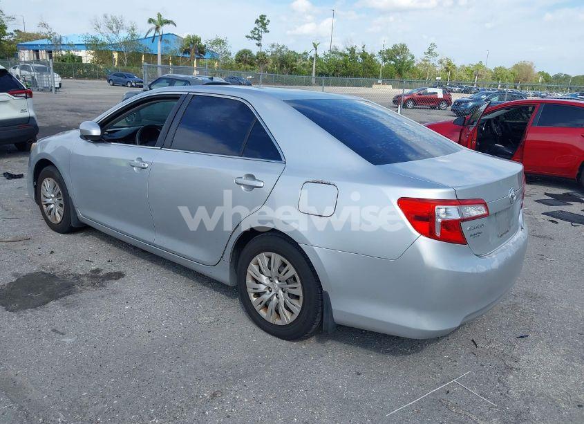 Photo 3 of 2012 Toyota Camry L (VIN 4T1BF1FK4CU591402)
