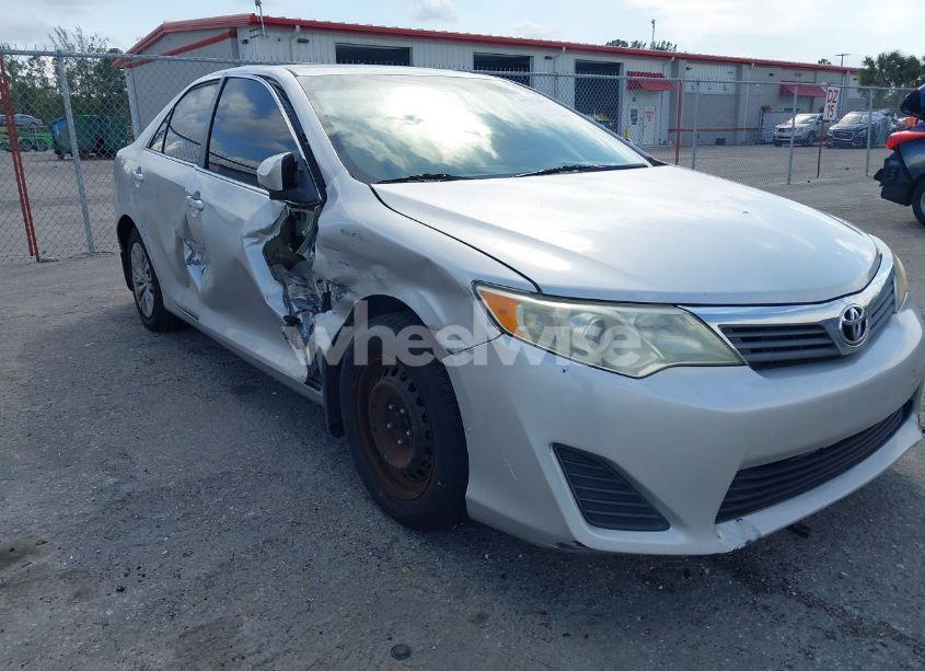 Photo 6 of 2012 Toyota Camry L (VIN 4T1BF1FK4CU591402)