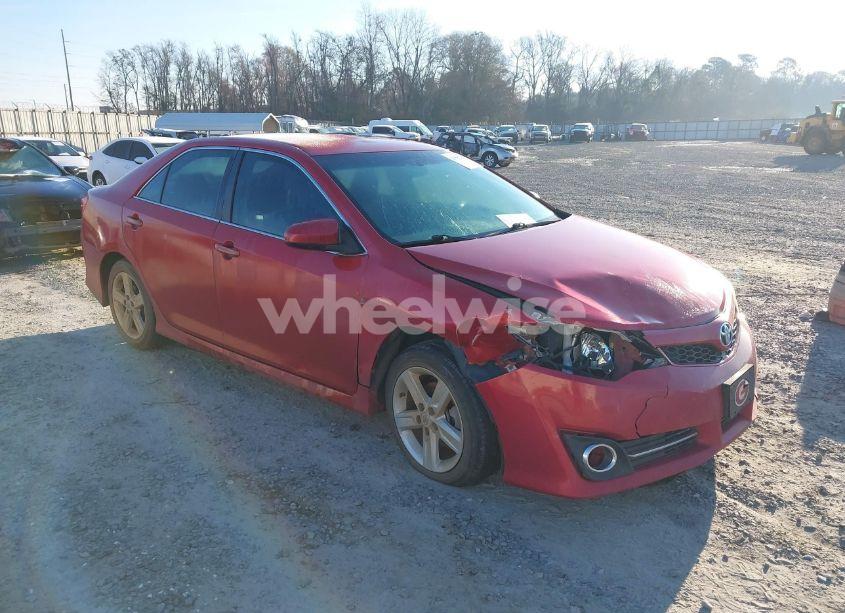 2012 Toyota Camry SE (VIN 4T1BF1FK4CU606710) main photo