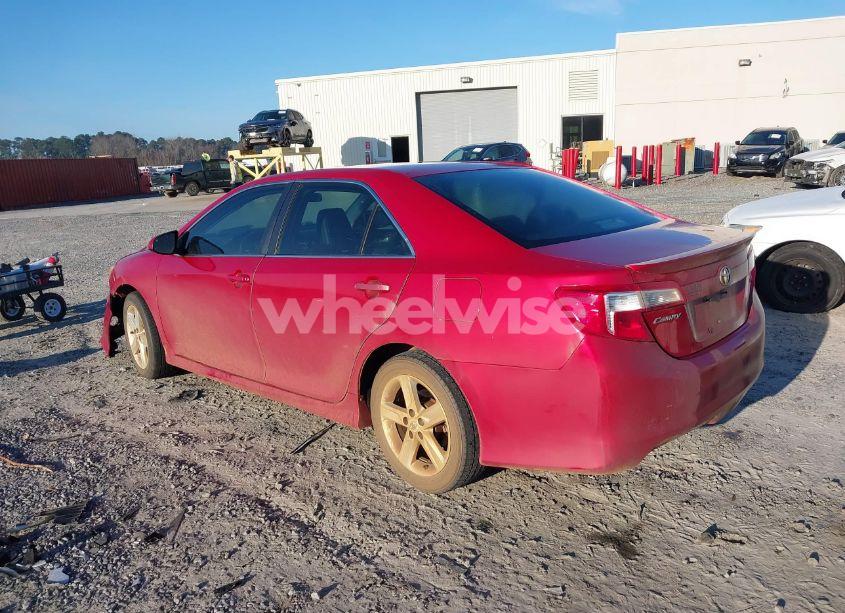 Photo 3 of 2012 Toyota Camry SE (VIN 4T1BF1FK4CU606710)