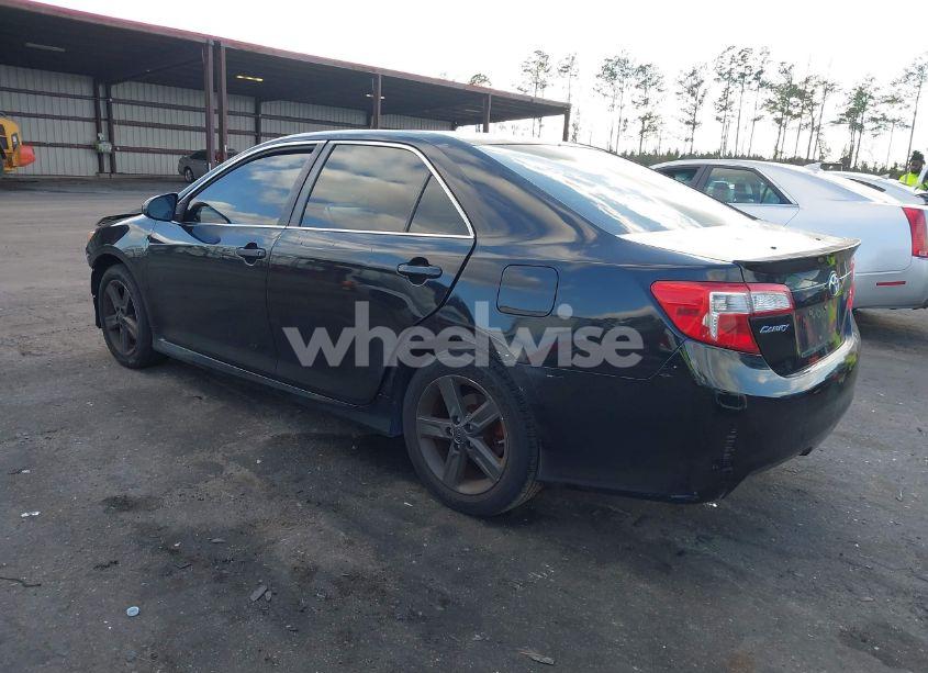 Photo 3 of 2013 Toyota Camry SE (VIN 4T1BF1FK4DU208415)