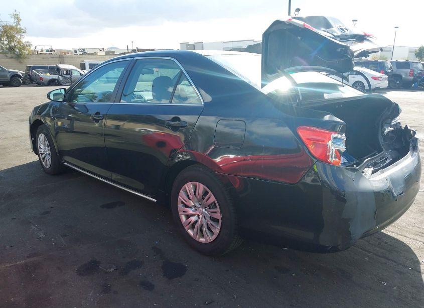 Photo 3 of 2013 Toyota Camry LE (VIN 4T1BF1FK4DU211217)