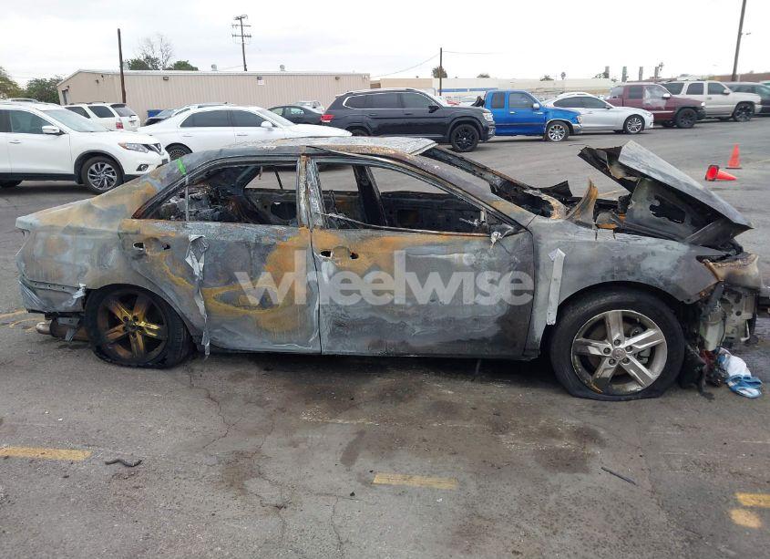 Photo 13 of 2013 Toyota Camry SE (VIN 4T1BF1FK4DU219902)