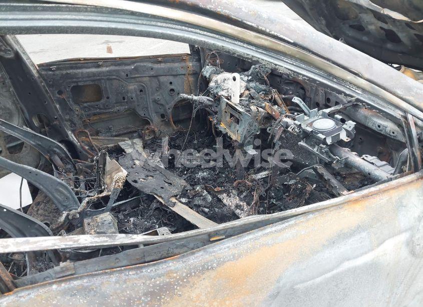 Photo 5 of 2013 Toyota Camry SE (VIN 4T1BF1FK4DU219902)