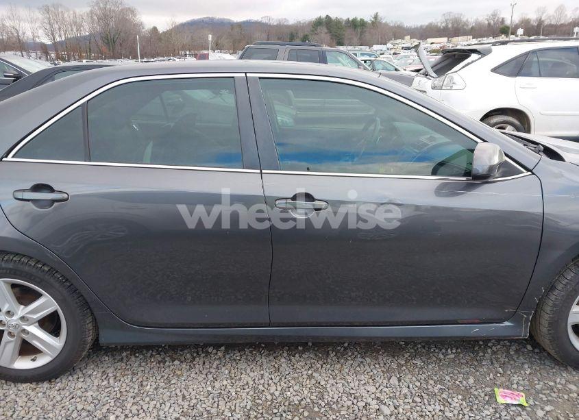 Photo 13 of 2013 Toyota Camry SE (VIN 4T1BF1FK4DU241527)