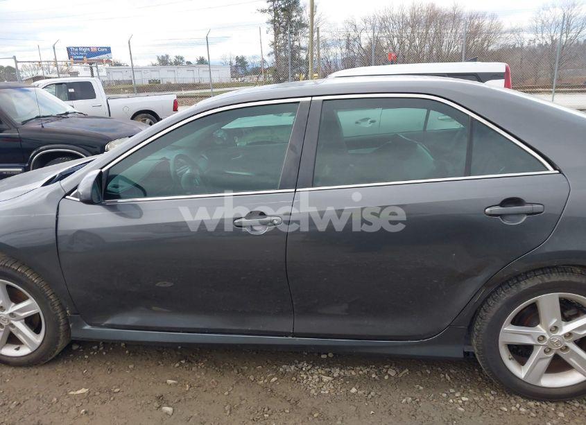 Photo 14 of 2013 Toyota Camry SE (VIN 4T1BF1FK4DU241527)