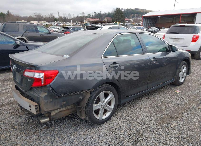 Photo 4 of 2013 Toyota Camry SE (VIN 4T1BF1FK4DU241527)