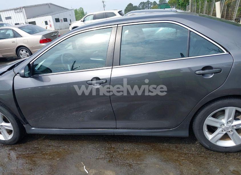 Photo 14 of 2013 Toyota Camry SE (VIN 4T1BF1FK4DU250793)