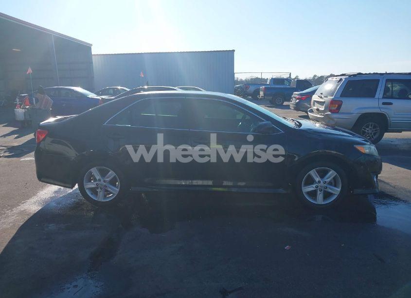 Photo 13 of 2013 Toyota Camry SE (VIN 4T1BF1FK4DU277735)