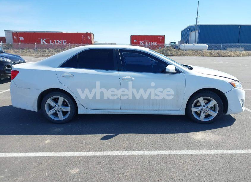 Photo 13 of 2013 Toyota Camry SE (VIN 4T1BF1FK4DU288007)