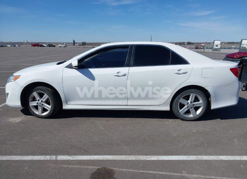 Photo 14 of 2013 Toyota Camry SE (VIN 4T1BF1FK4DU288007)